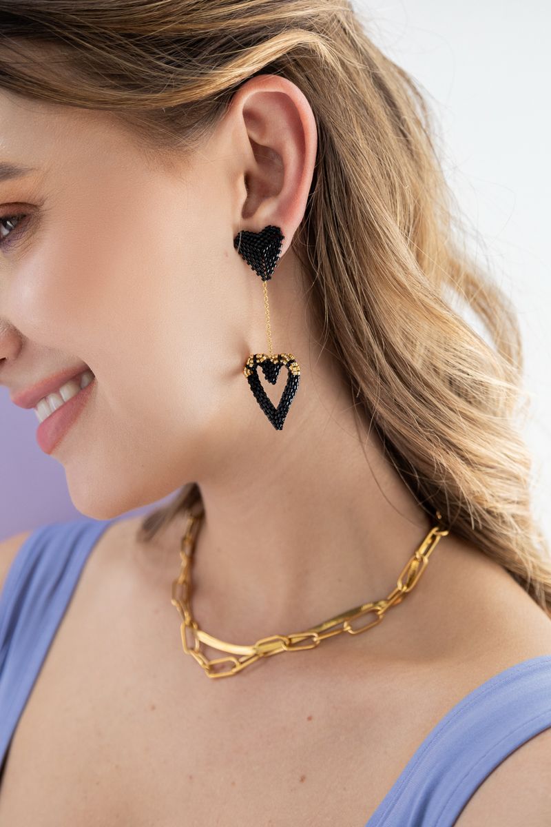 CUPID BLACK EARRRNGS