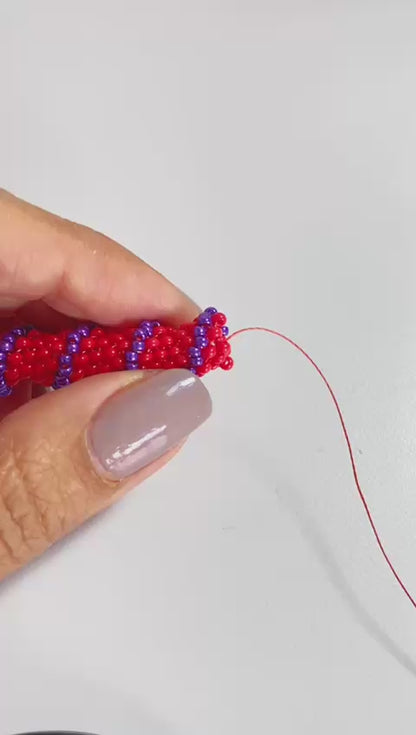 ELECTRIC HEART NECKLACE